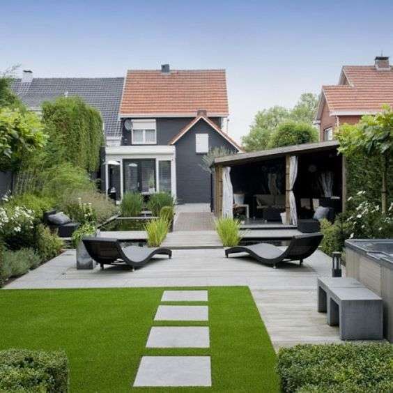 moderne minimalistische Gartenmöbel